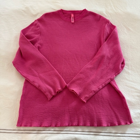 Skims Waffle Long Sleeve Shirt - Picture 3 of 7